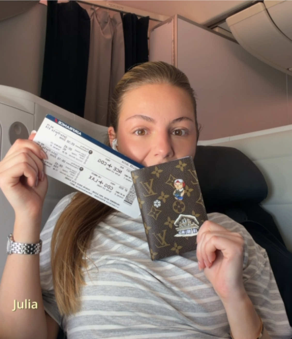 @Juliahlrr