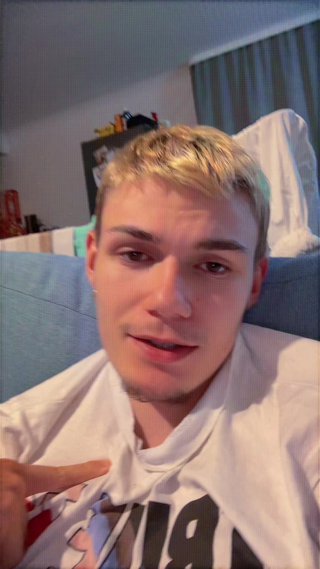 @KevinBadmomzjayAylivaFan🩵