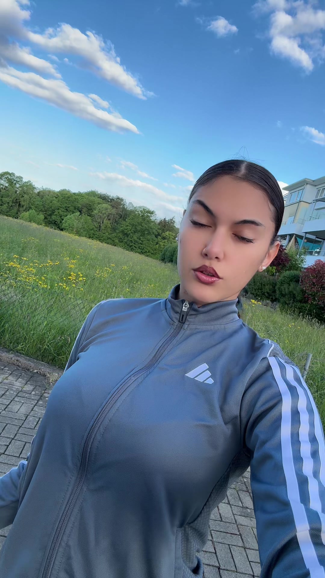 @anastasia.es