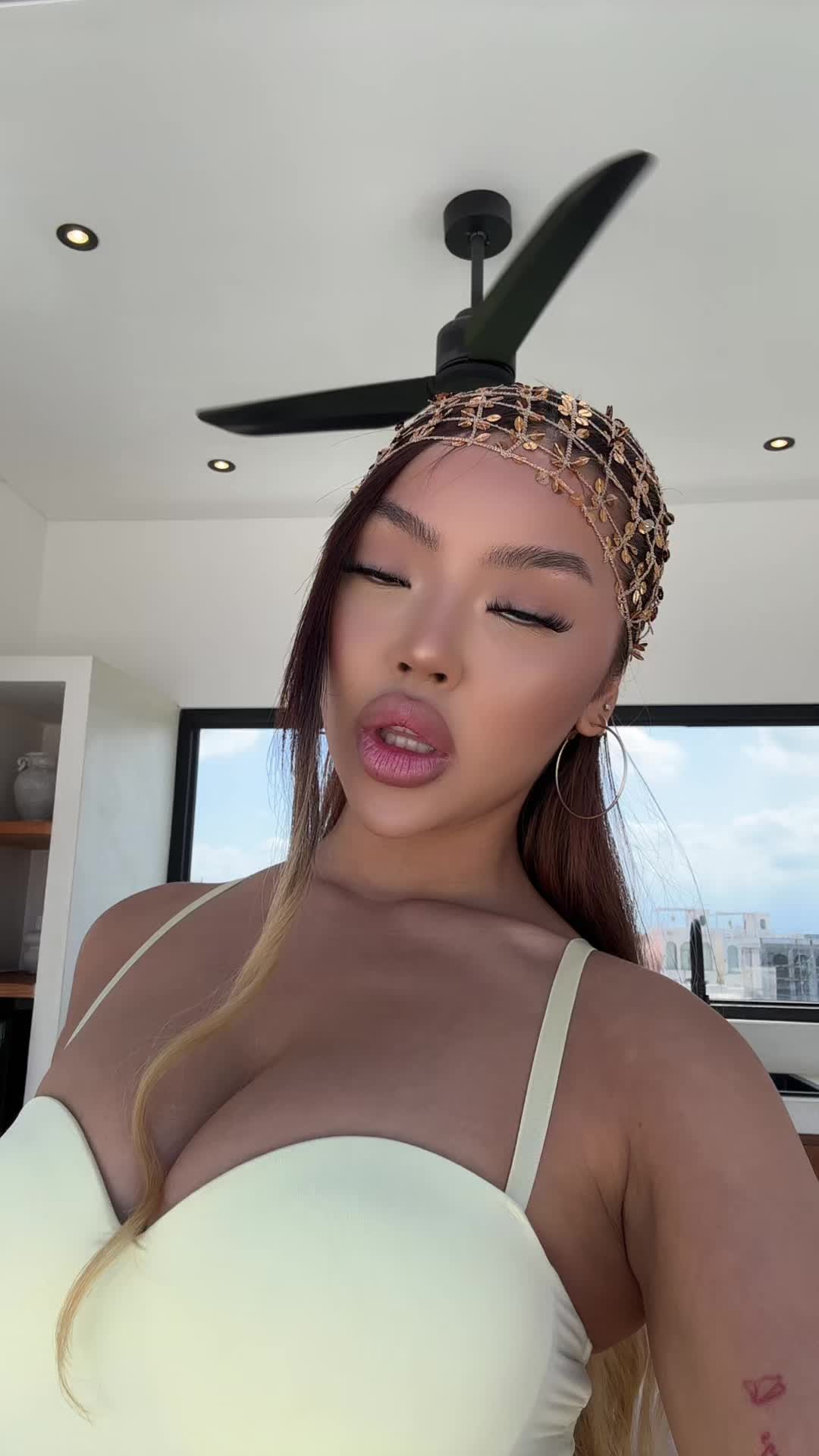 @𝐓𝐈𝐀𝐑𝐀