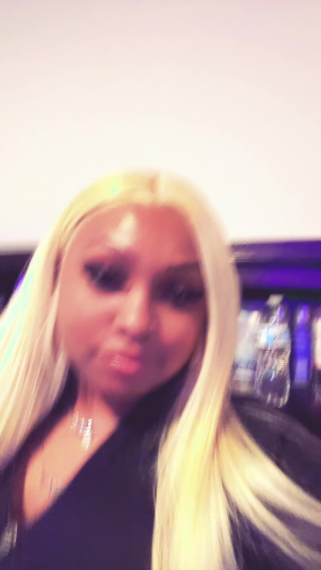 @niaaaa