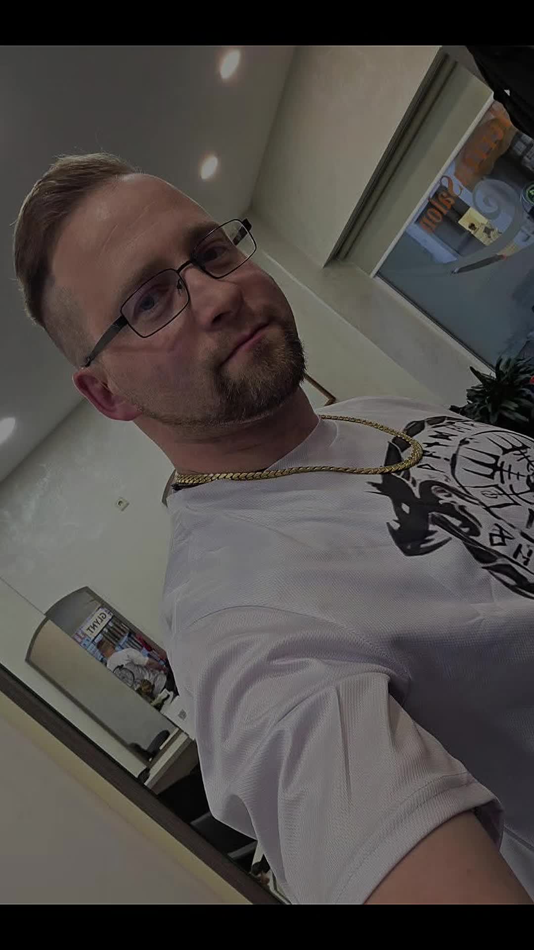 @Harald Schönhaar