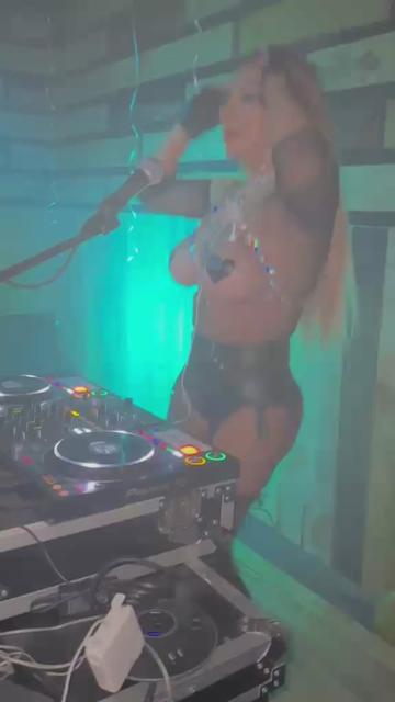 @Djsairis