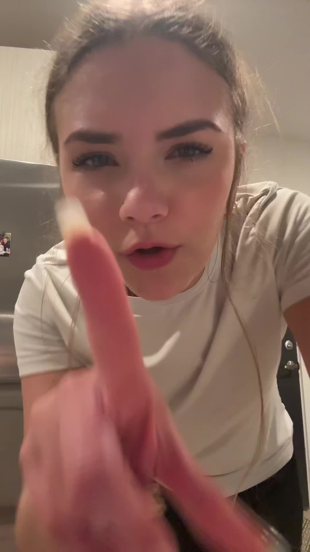 @ava.martiinez
