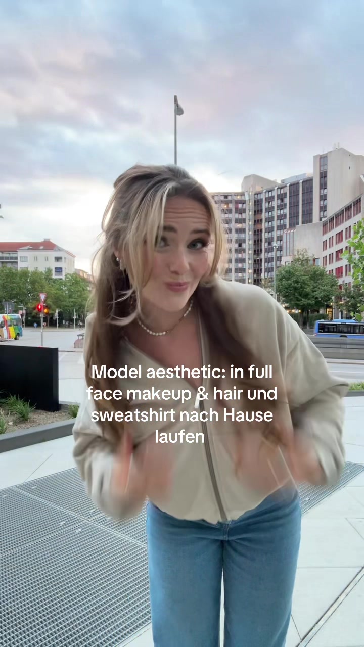 @Johanna 🌞 | Model & Actress