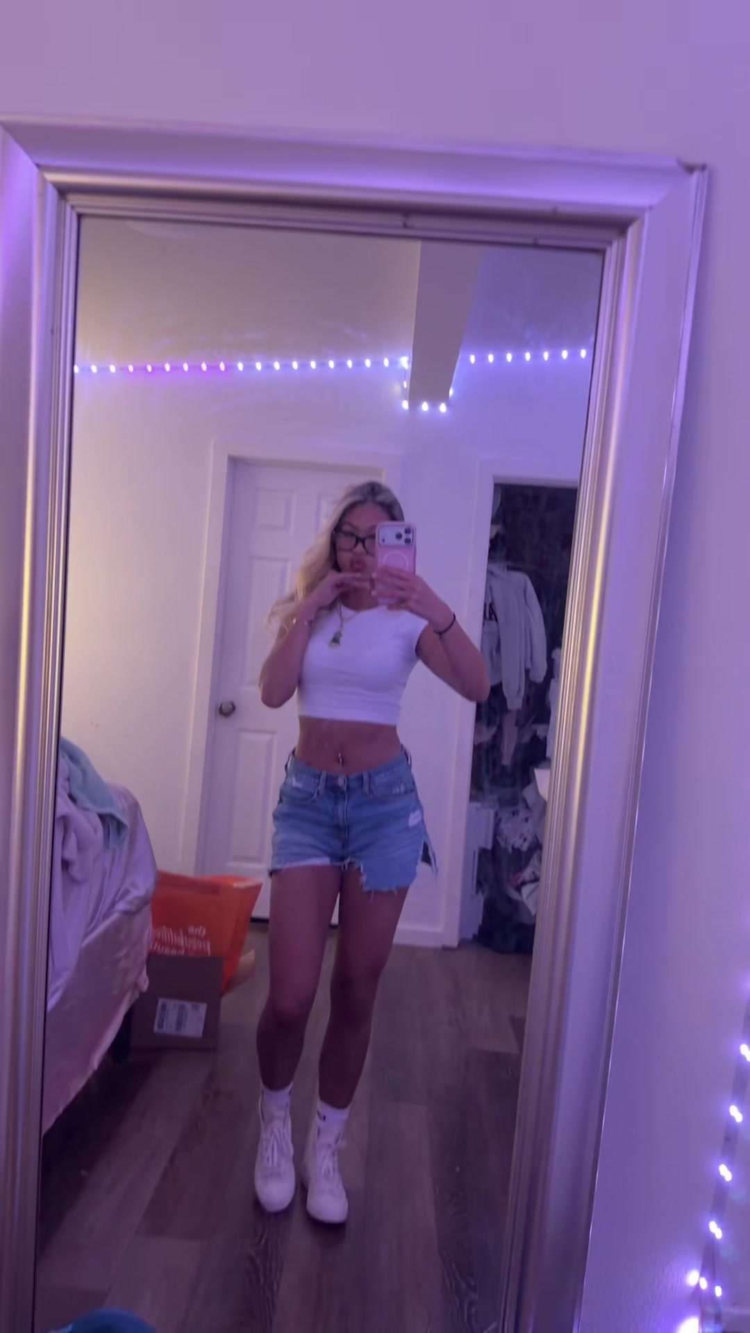@nini