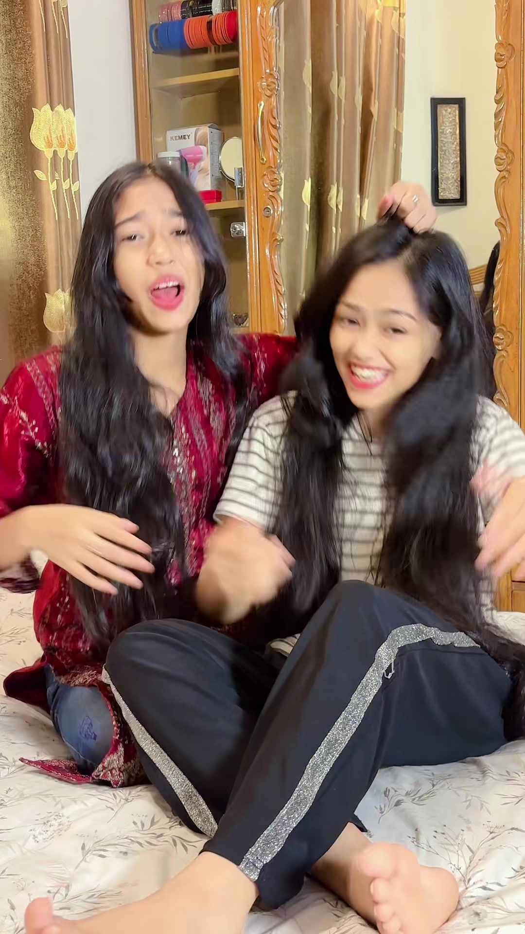 @Eva Khan