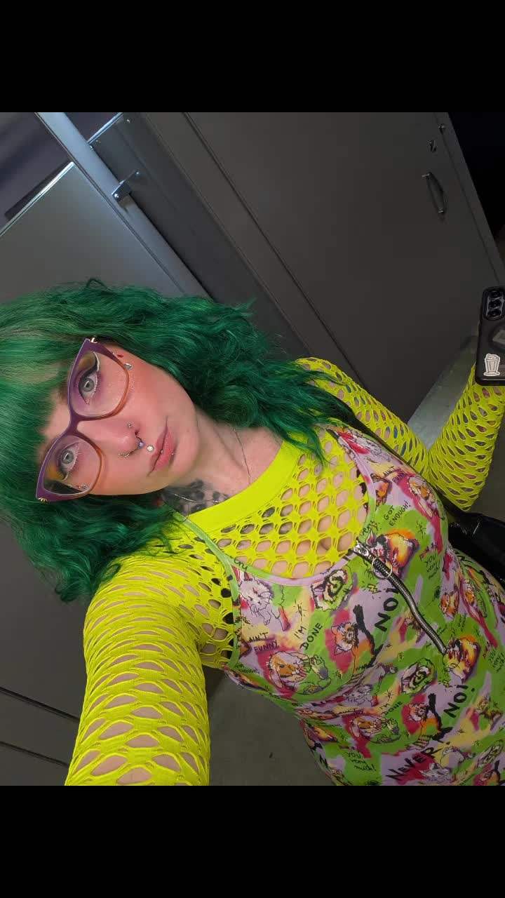 @odditychildebreezzy