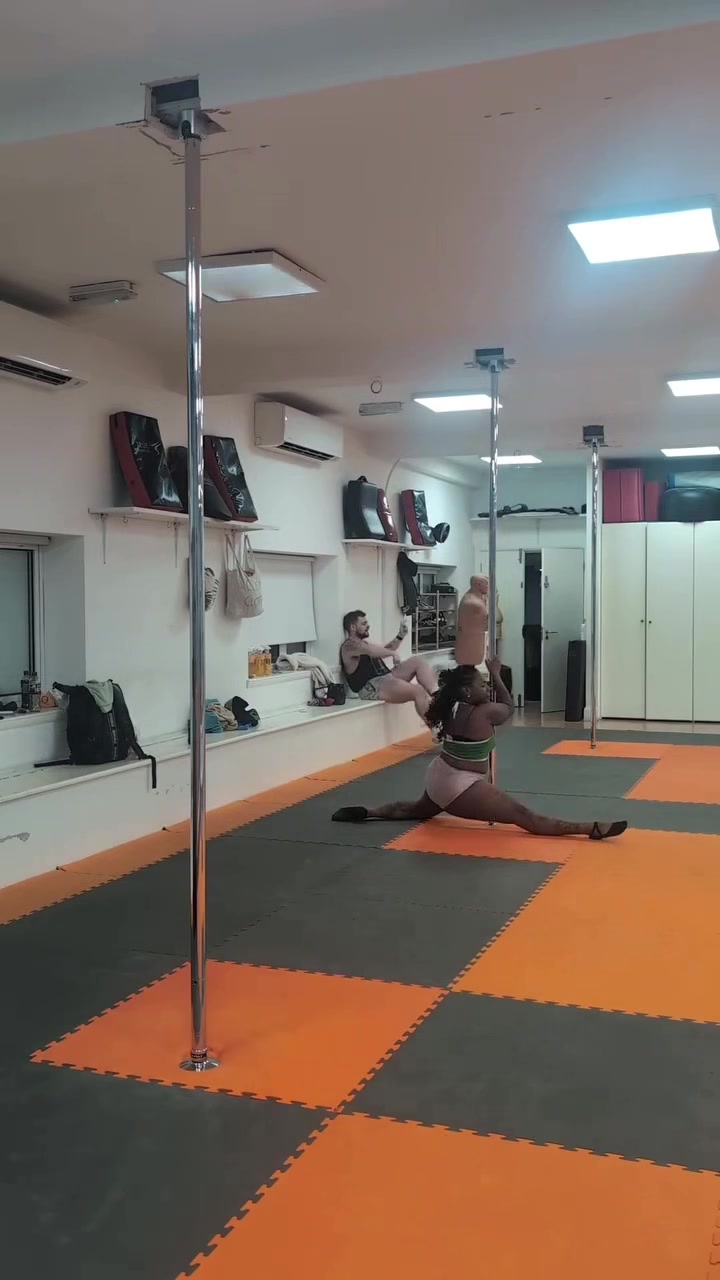 @TheEalingPoleStudio