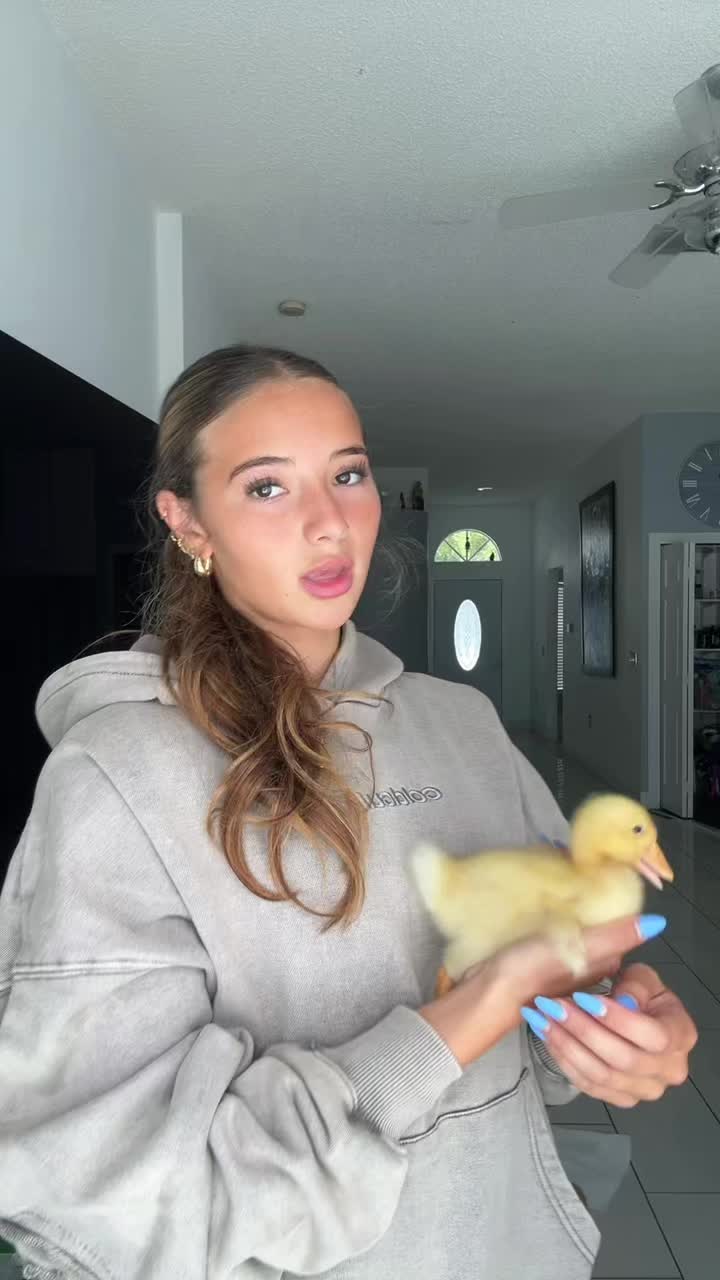 @MICHELLEGIRALDO