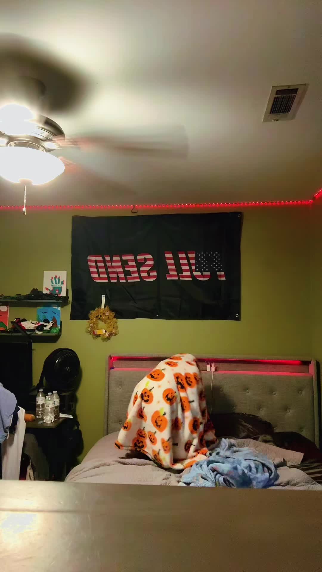 @Em