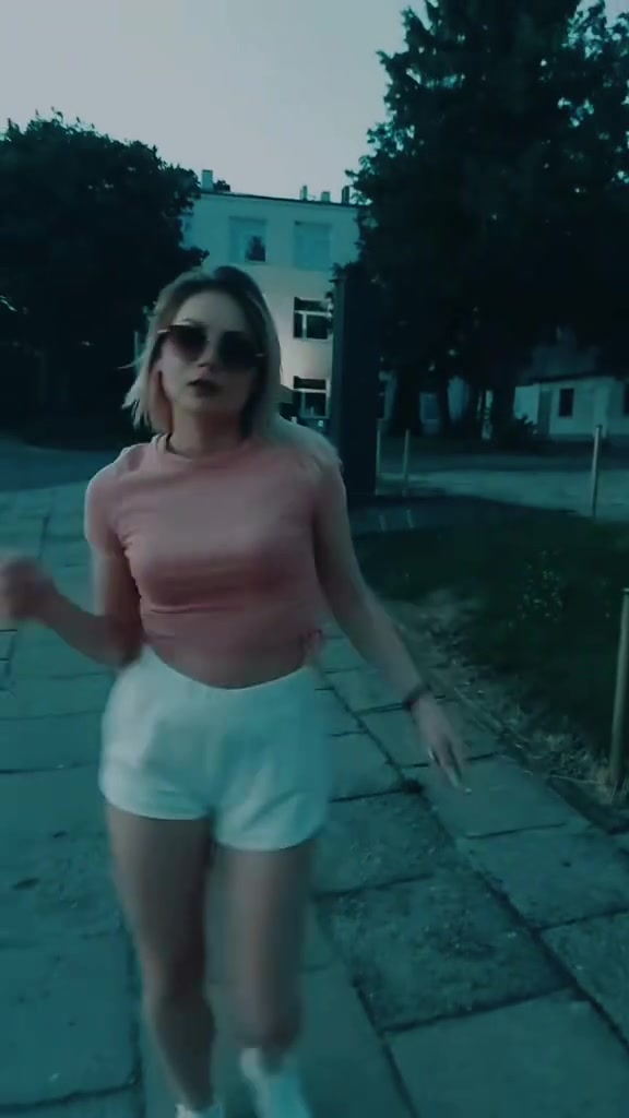 @Lena🌸