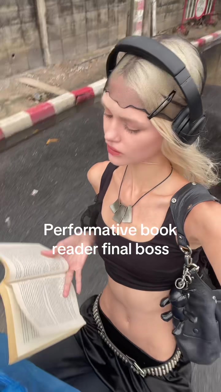 @uglyblondie