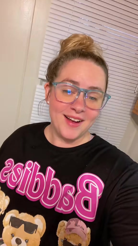 @Queen_Baddie🌈🌈😈😈