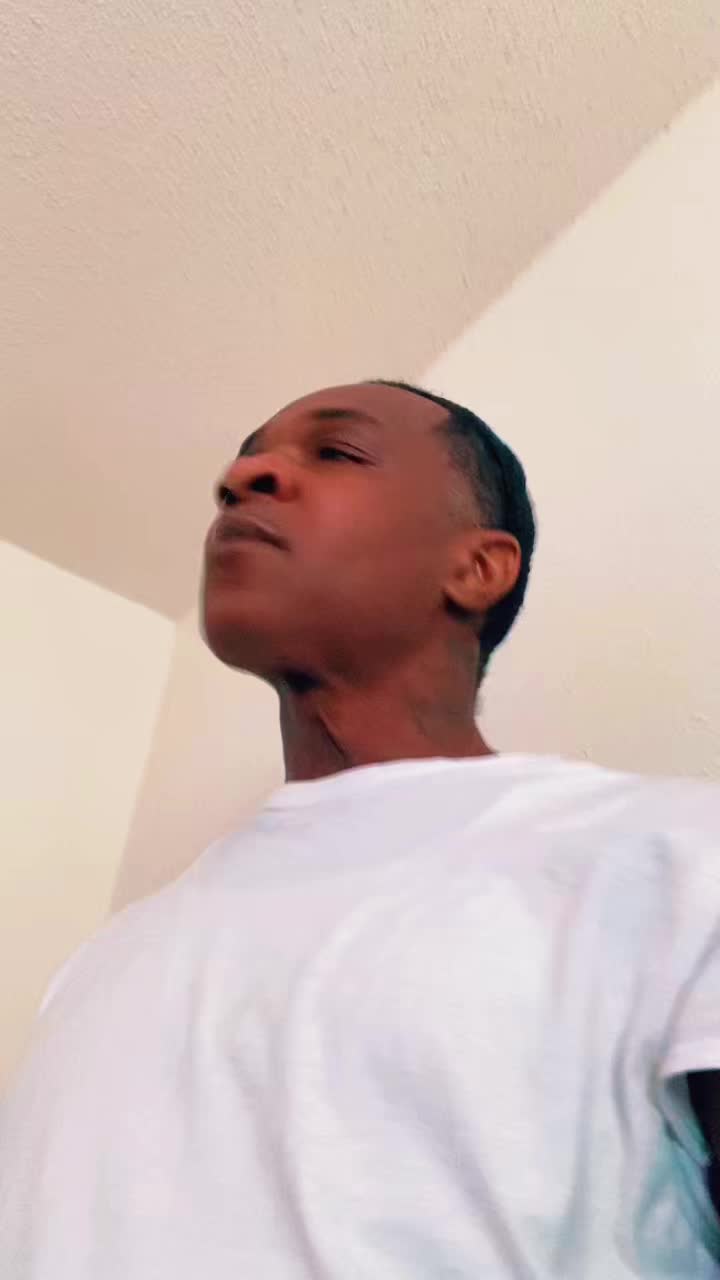 @famousray1