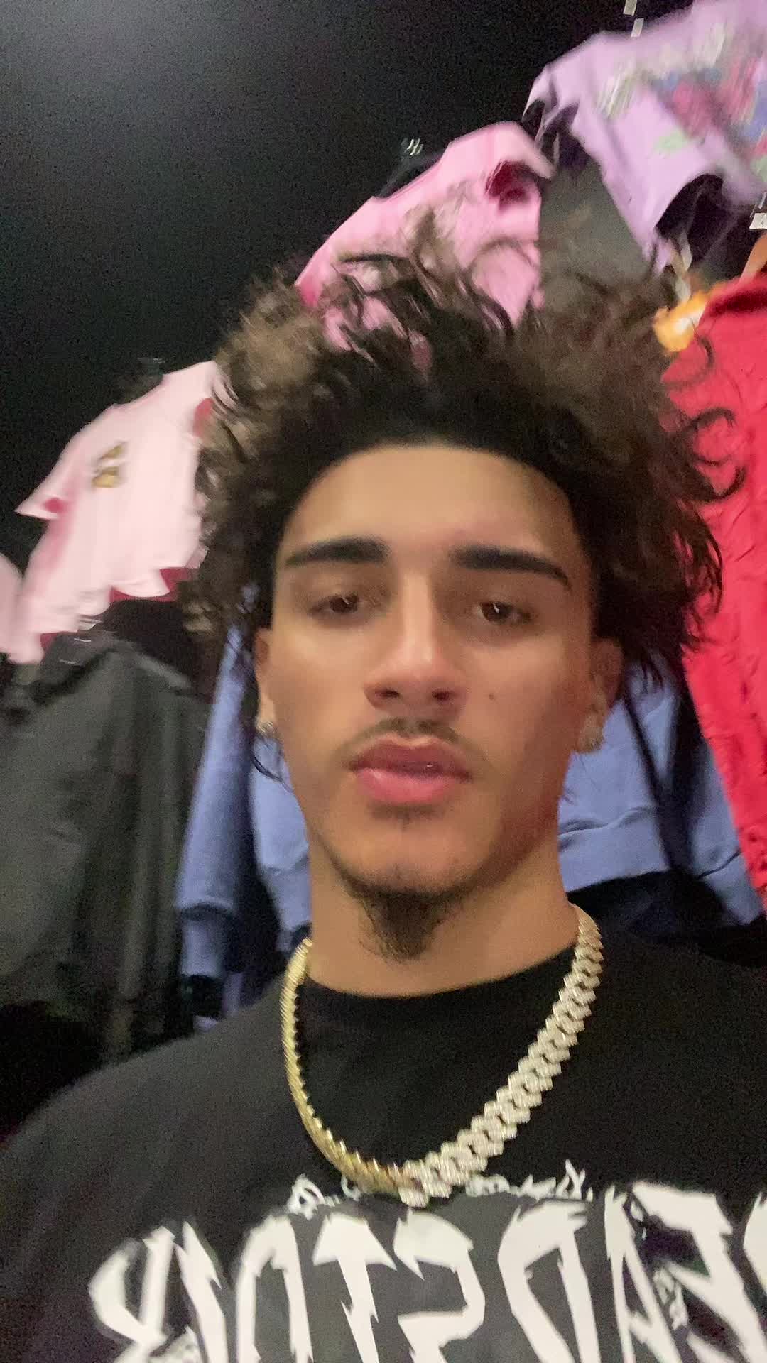@Lil Izzy🩸