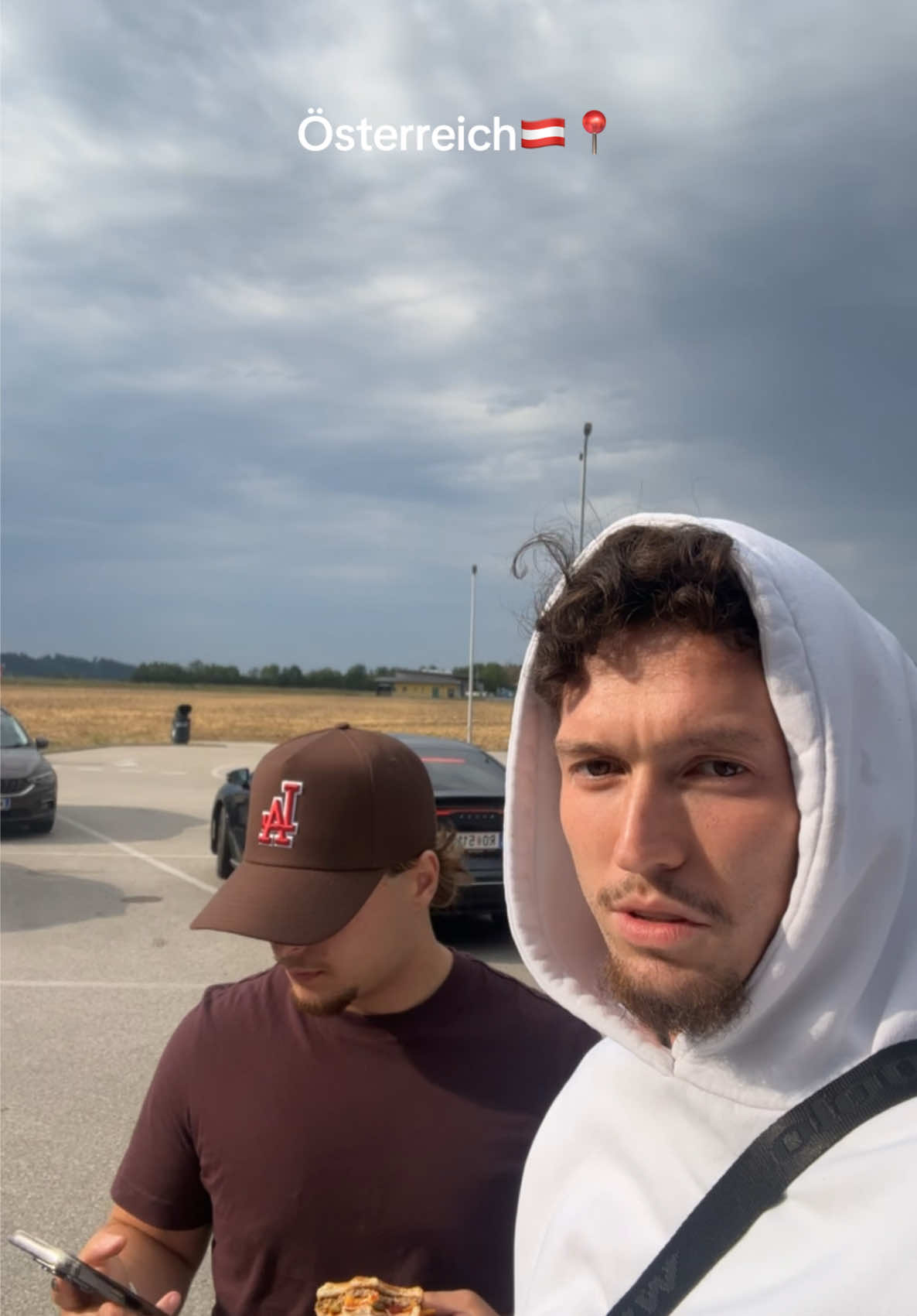 @Mo🇦🇱