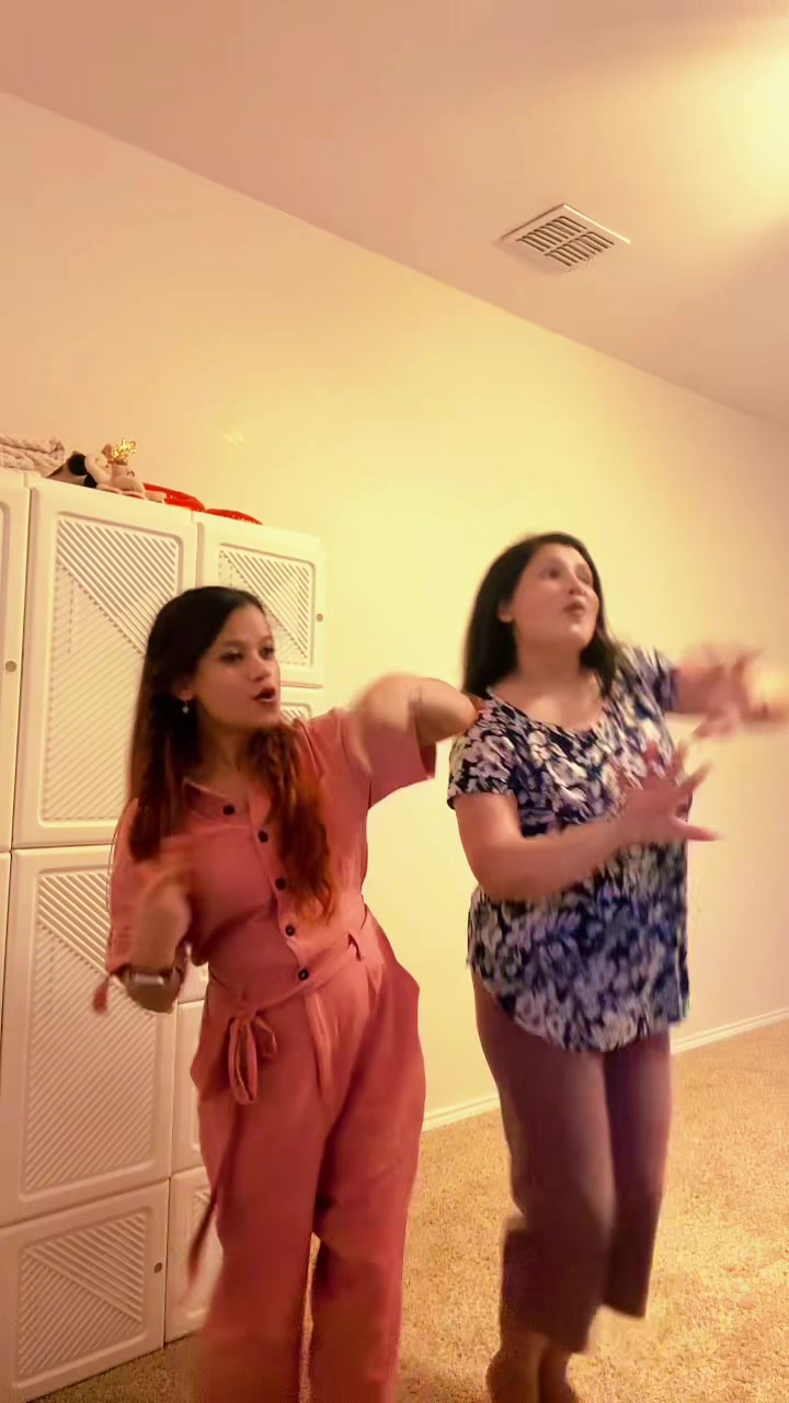 @Kopilaariana🇳🇵🇺🇸