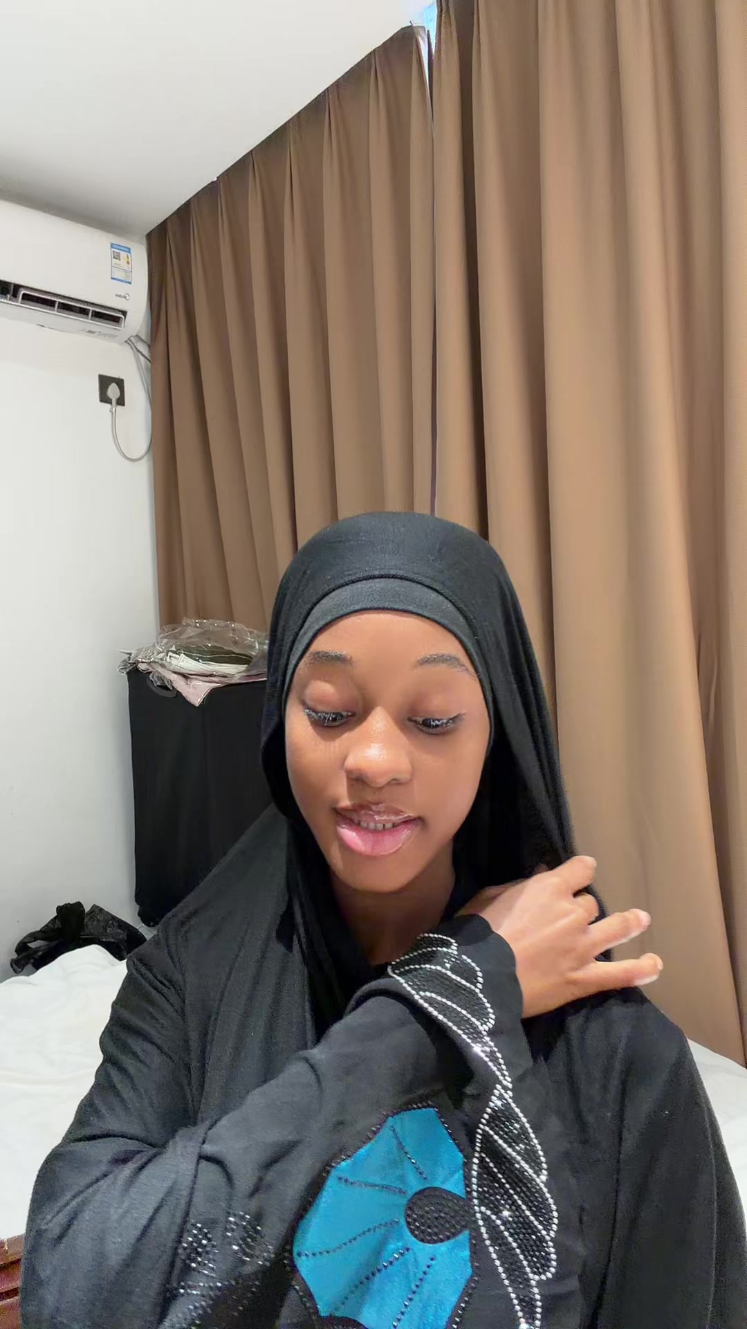 @Fatima(玛塔)👸🏽🇬🇳~🇨🇳