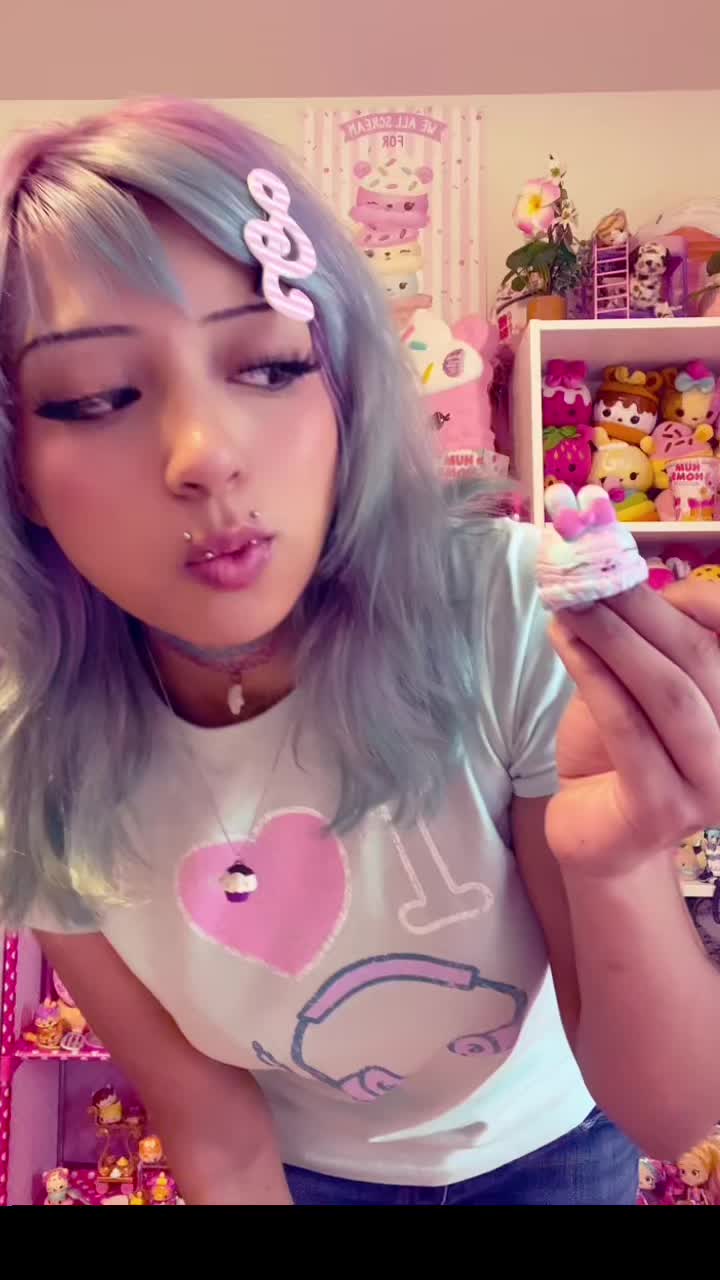 @CupcakeKitten 🧁🐾