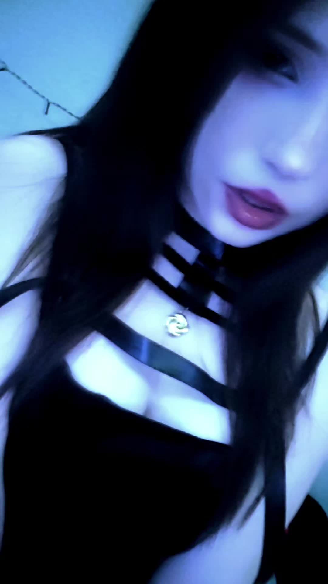 @𝑺.