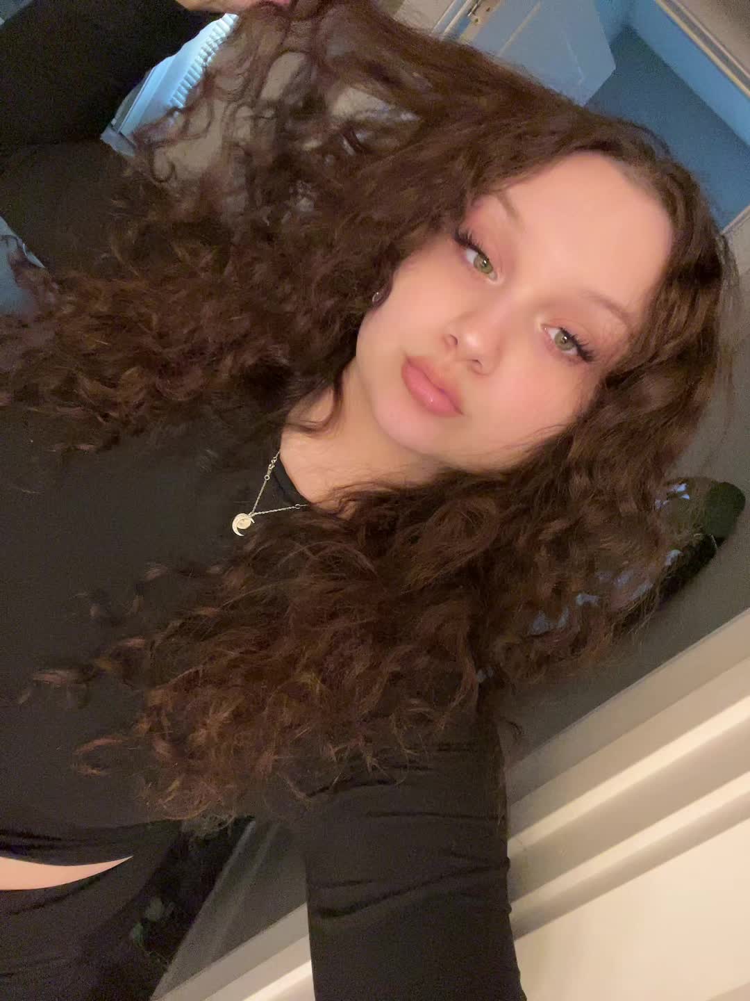 @Maddie ₊˚⊹♡