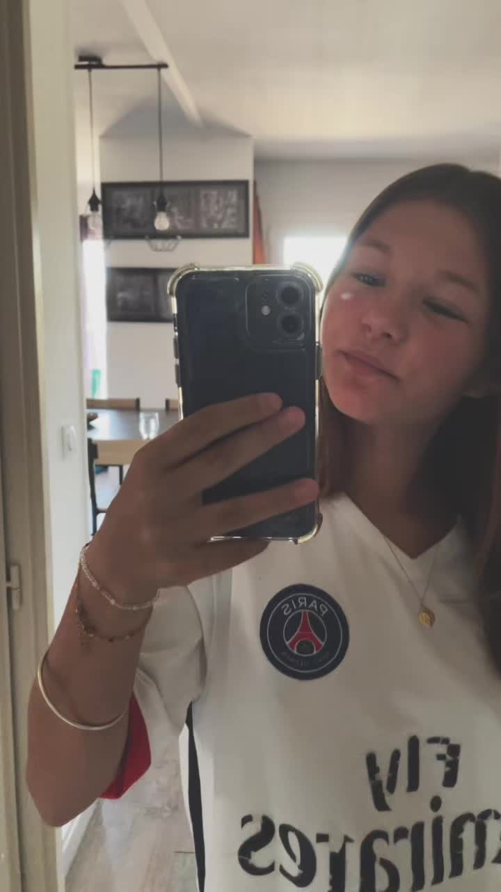 @𝐴 𝐿 𝐼 𝐶 𝐼 𝐴 🪭