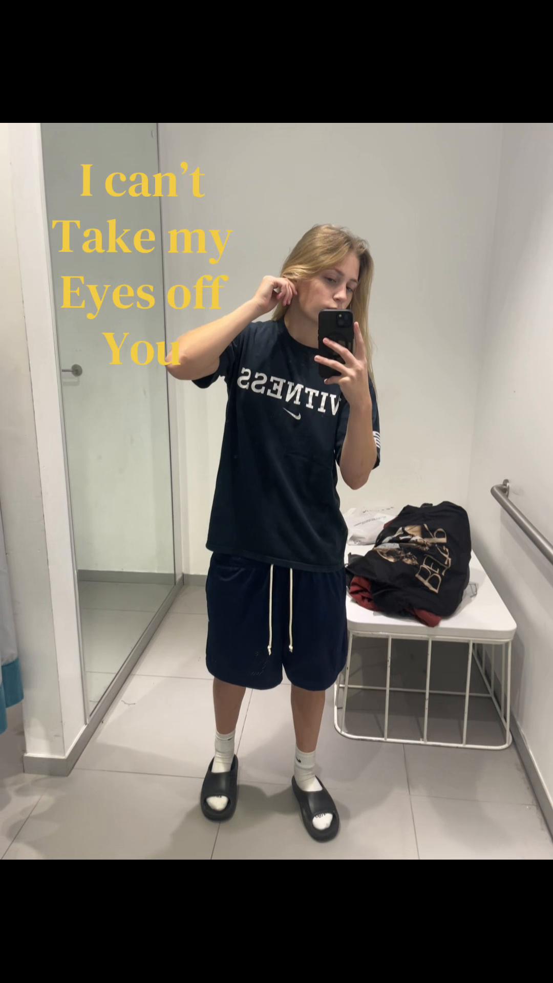 @Ava