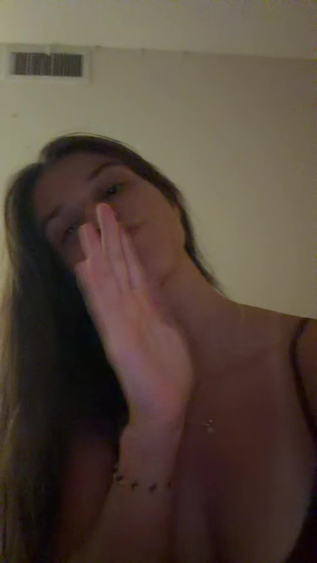 @ANNIEABOMINATION