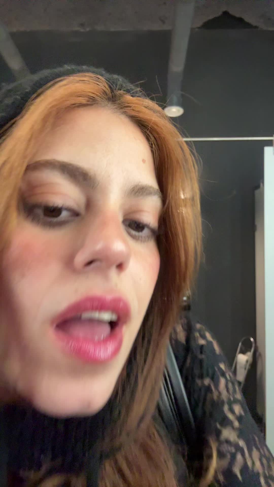 @Lara