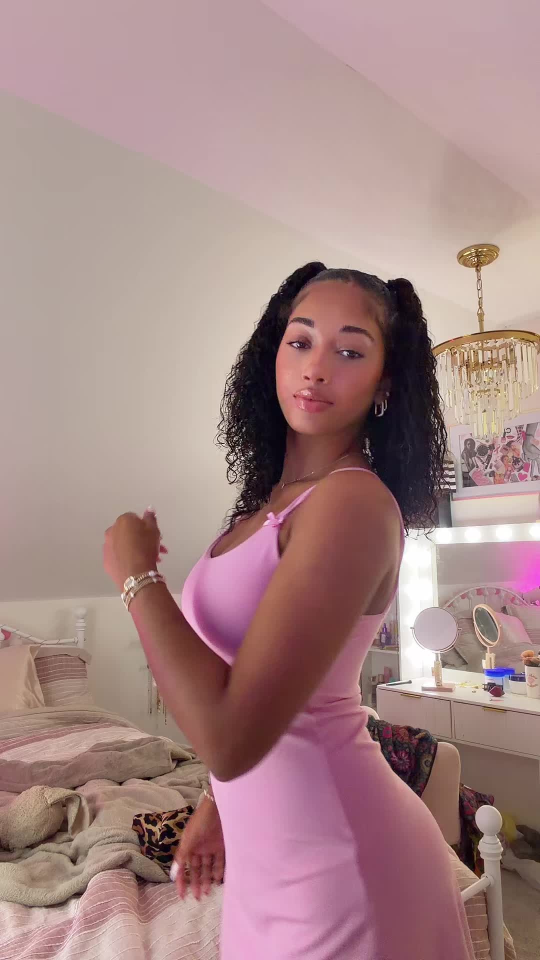 @Jade Perry