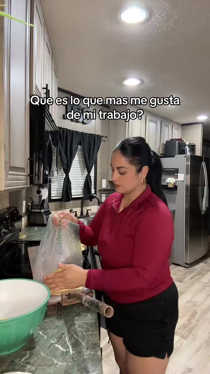 @Clau Perez🦋🥀✨