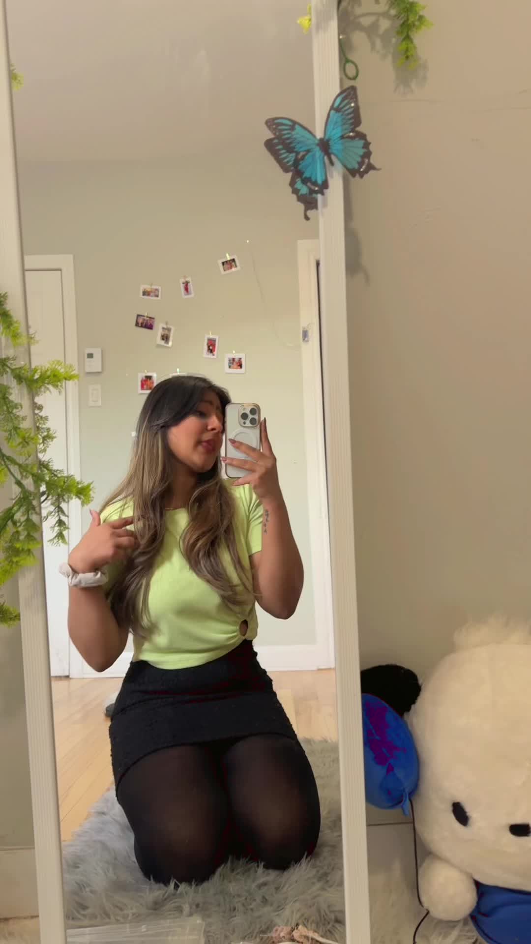 @nitika_