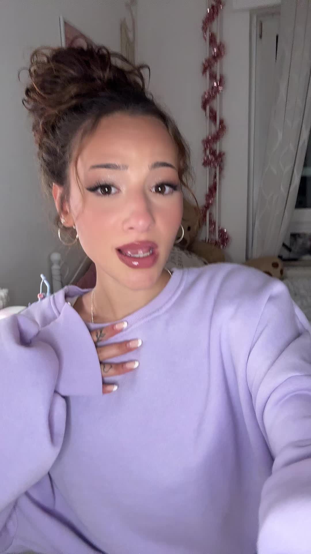 @𝒜𝓃𝓃𝒶🪽