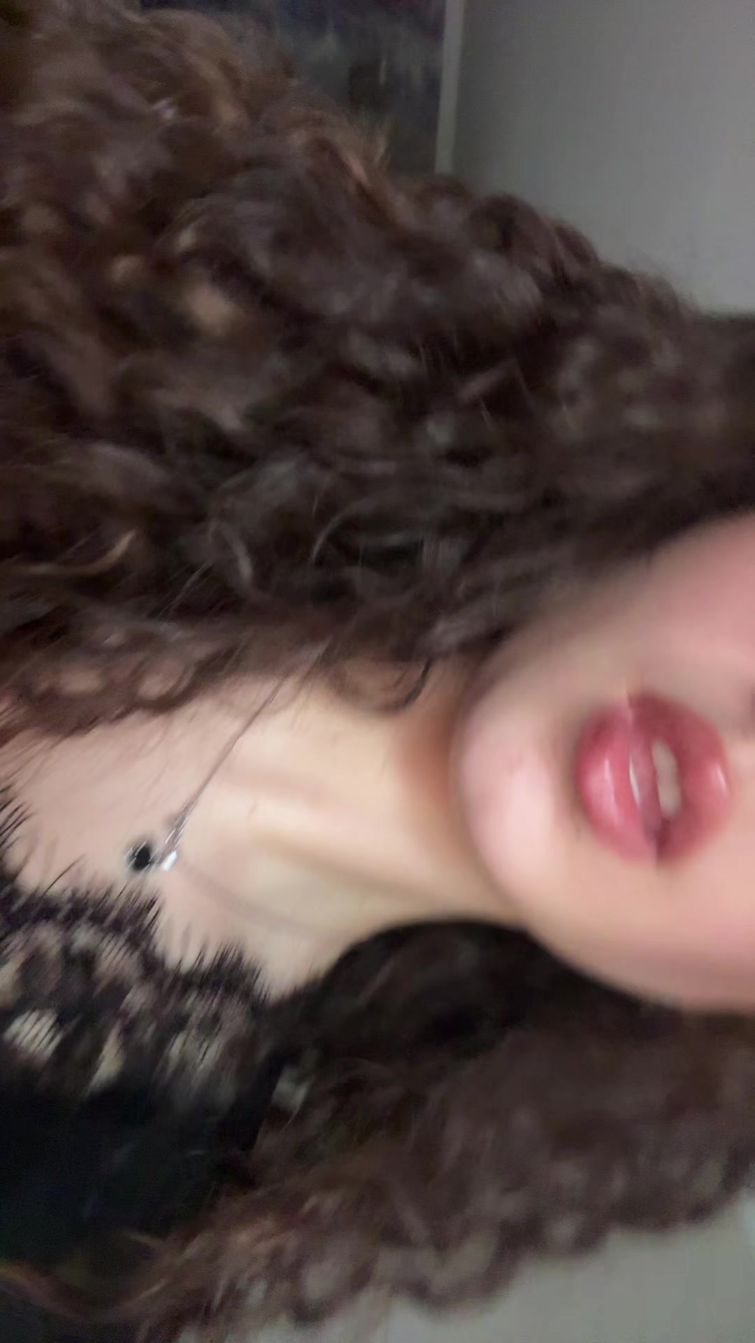 @🫂