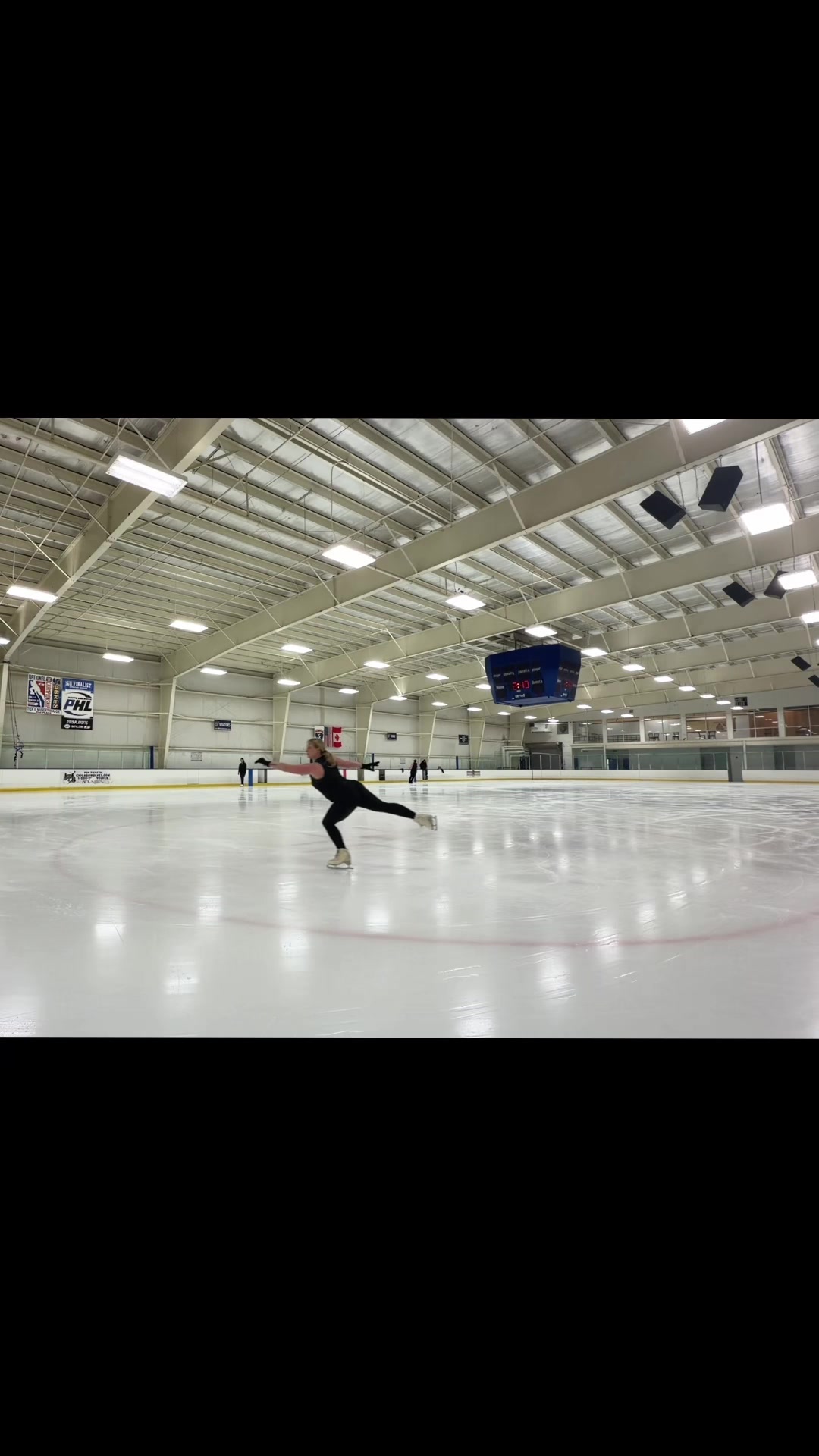 @Brit⛸️✨🫶🏼