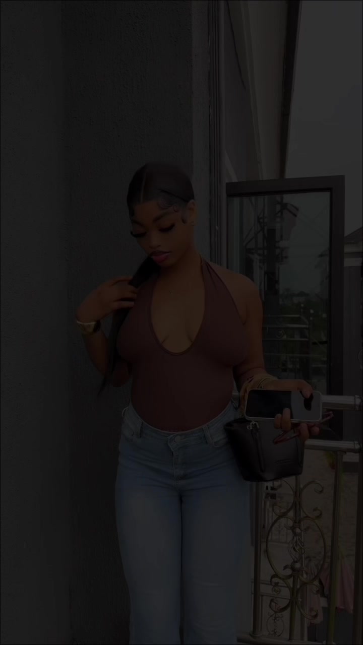 @V🏝️