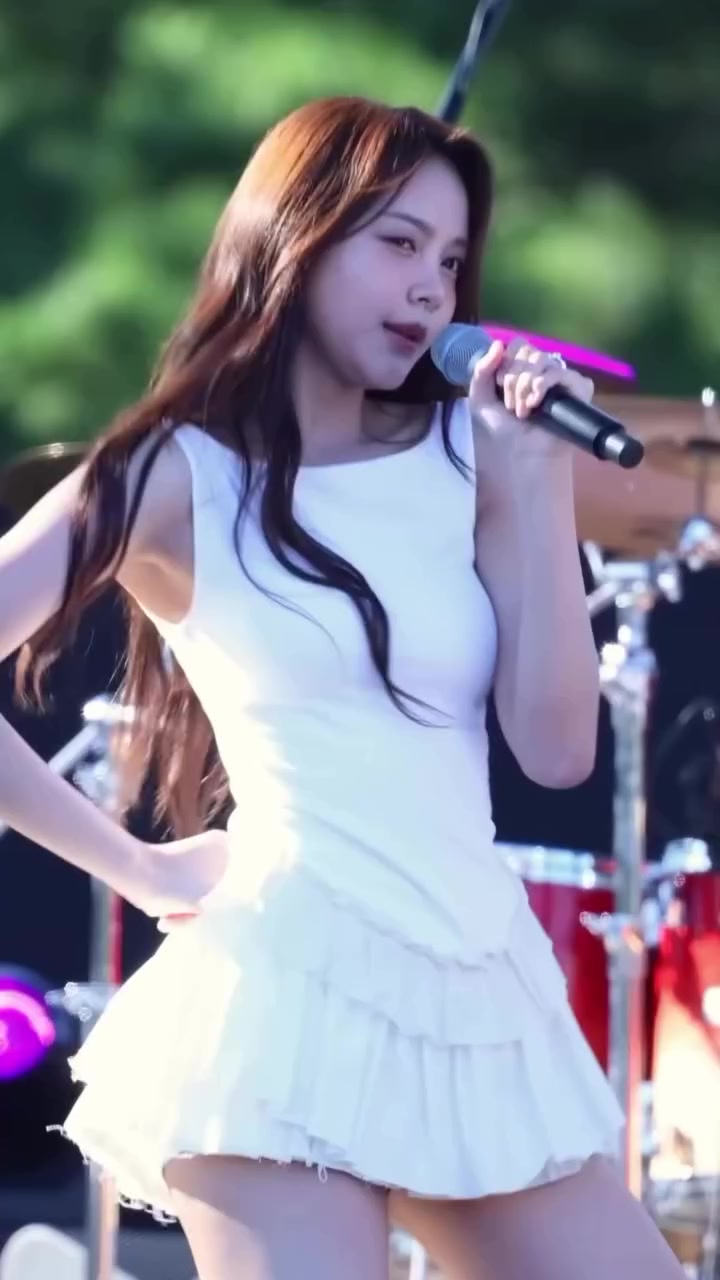 @𝒮𝓊𝒷𝓁𝒾𝓂𝑒