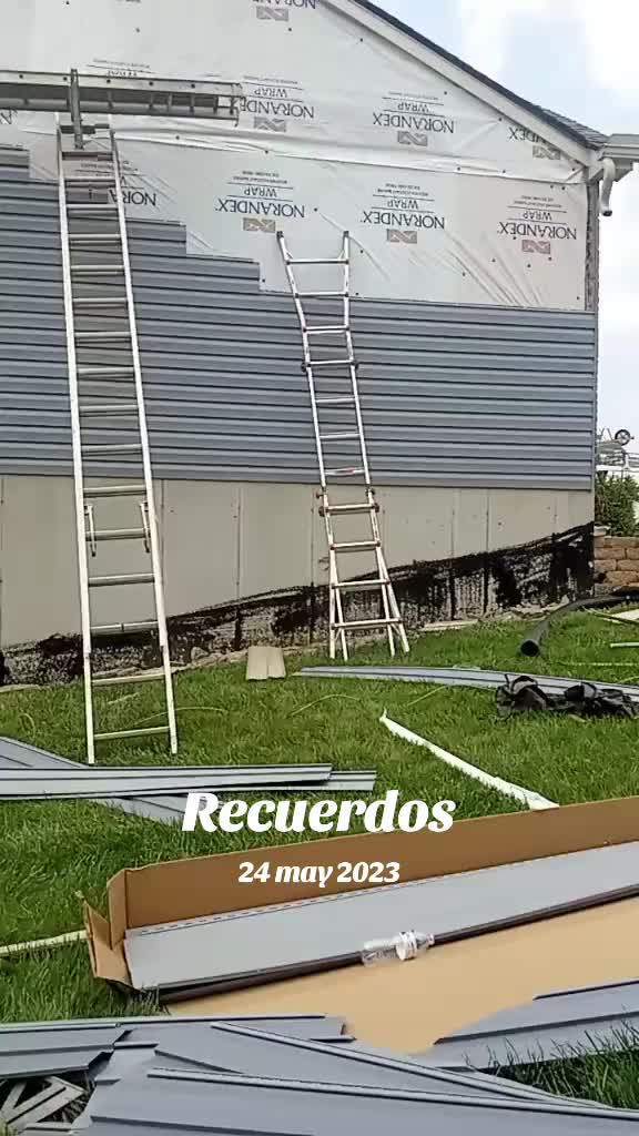 @Sebastián