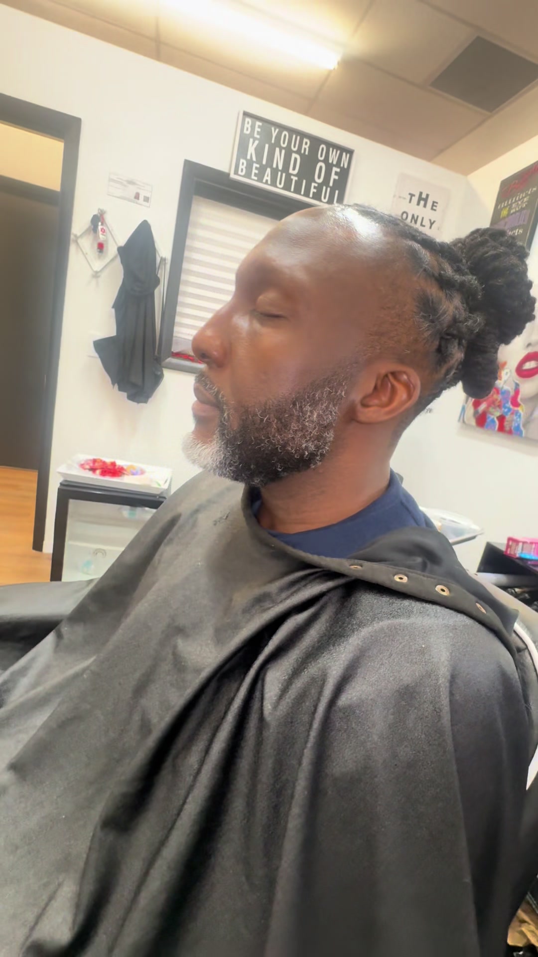 @MsTytaniumCuts