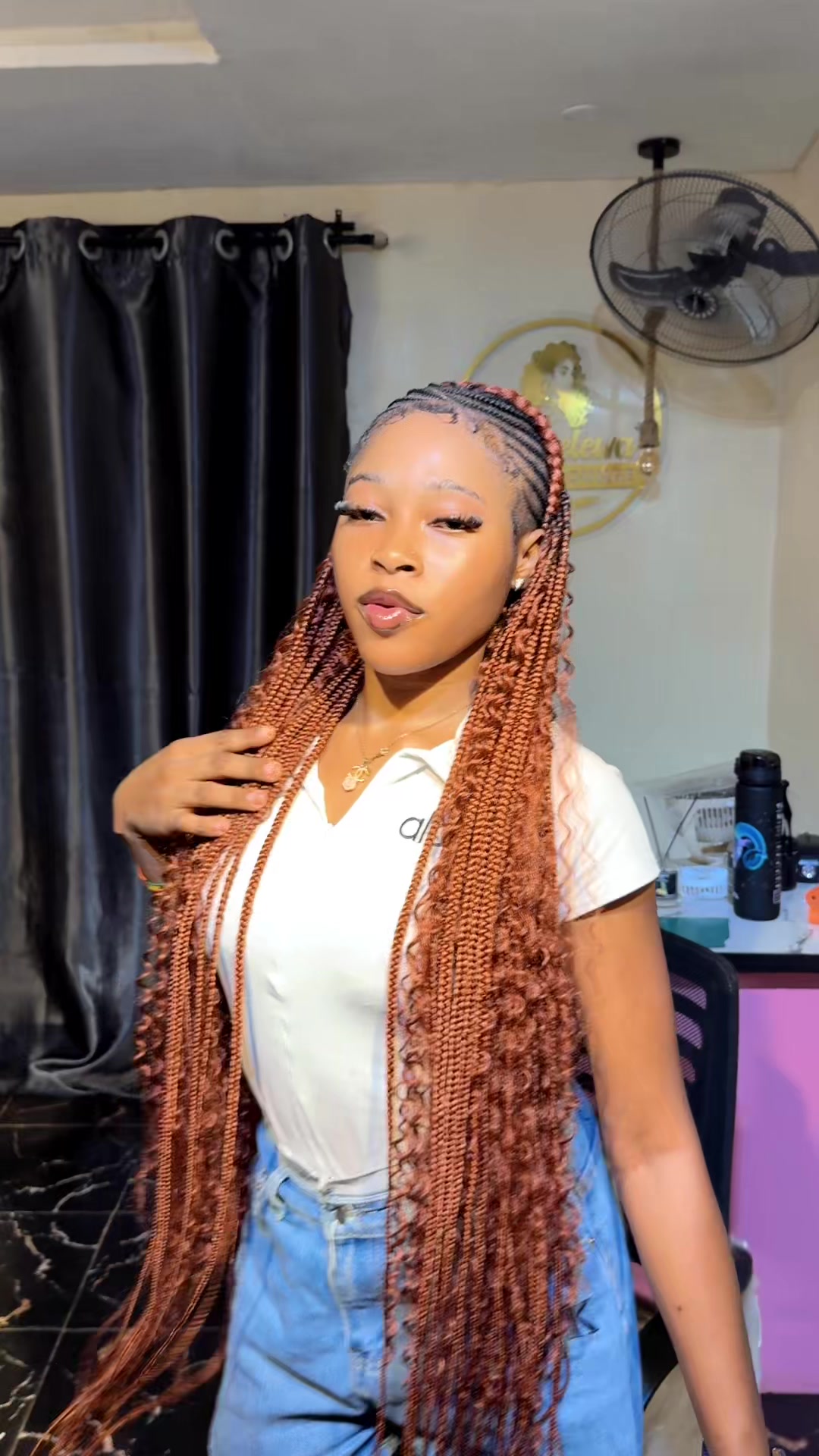 @HAIRSTYLIST IN OYO