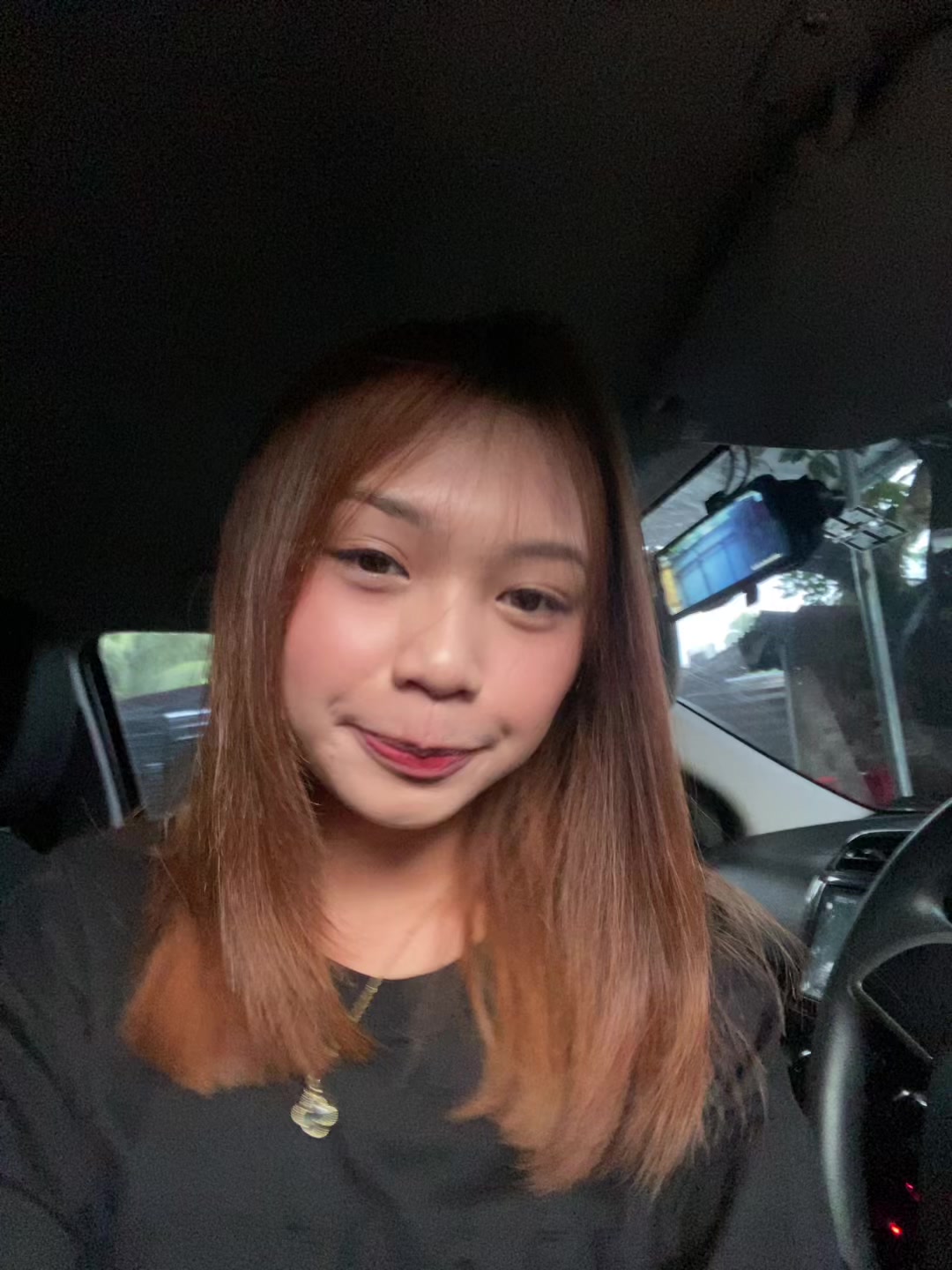 @𝒻𝓁𝑜𝓇 💘