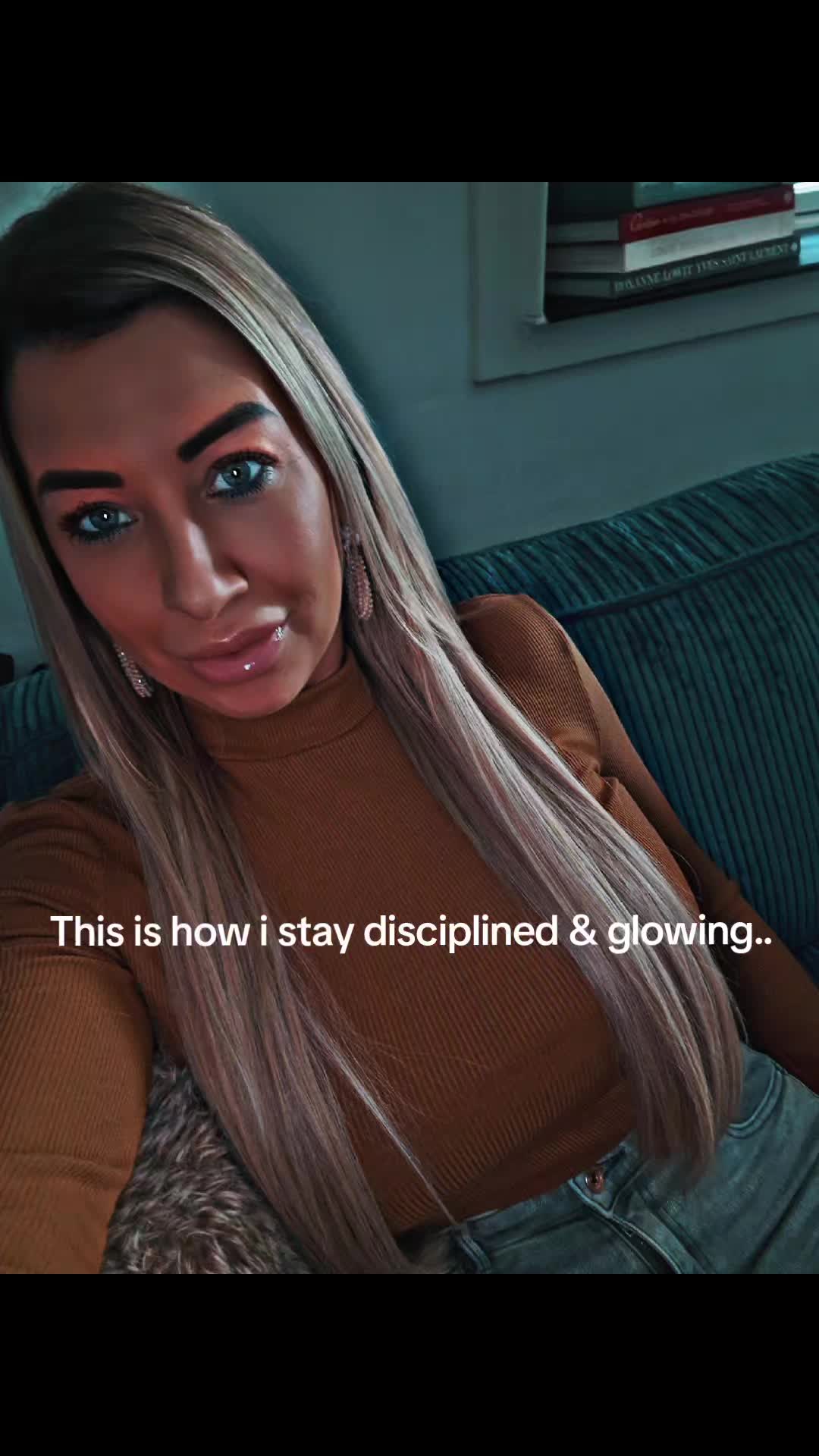 @HerFeminineEmpire