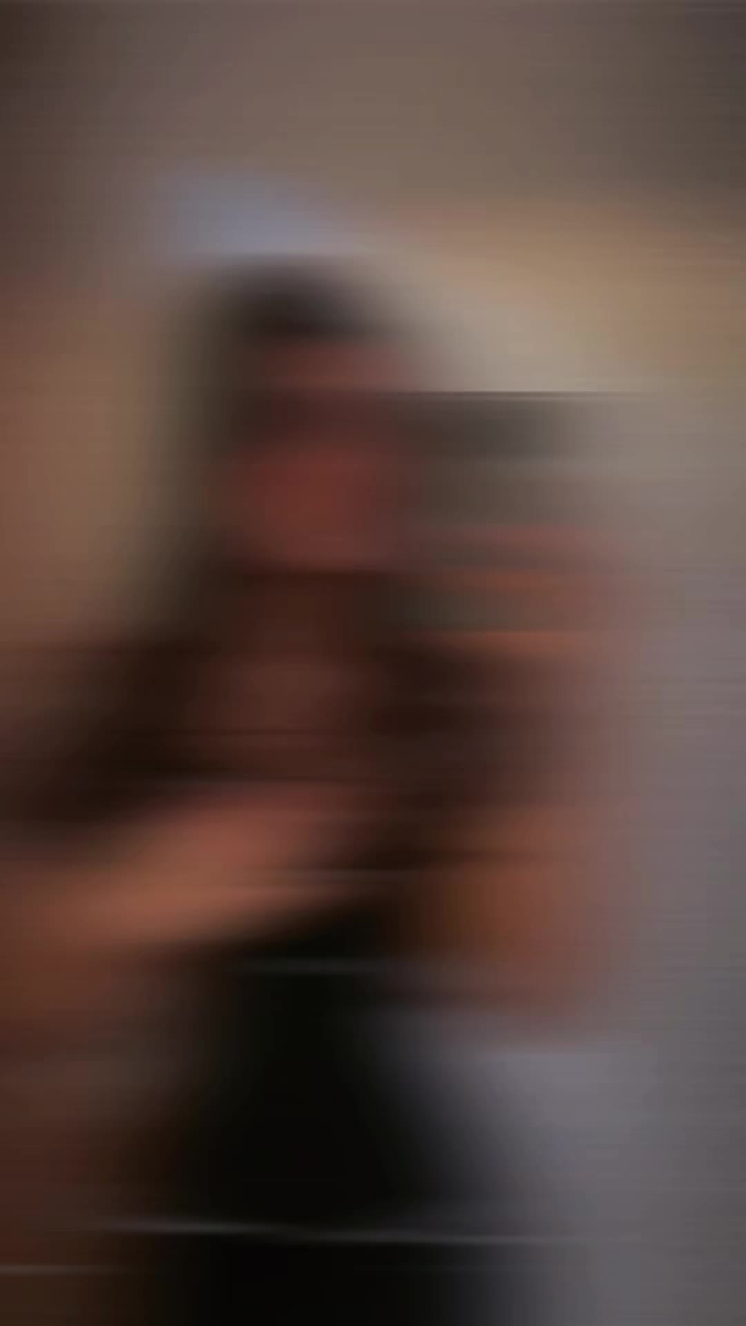 @Mia