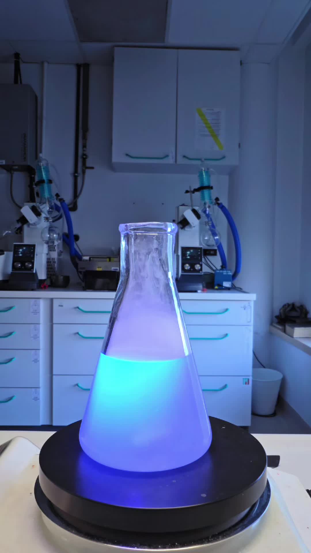 @luminescent_chemist
