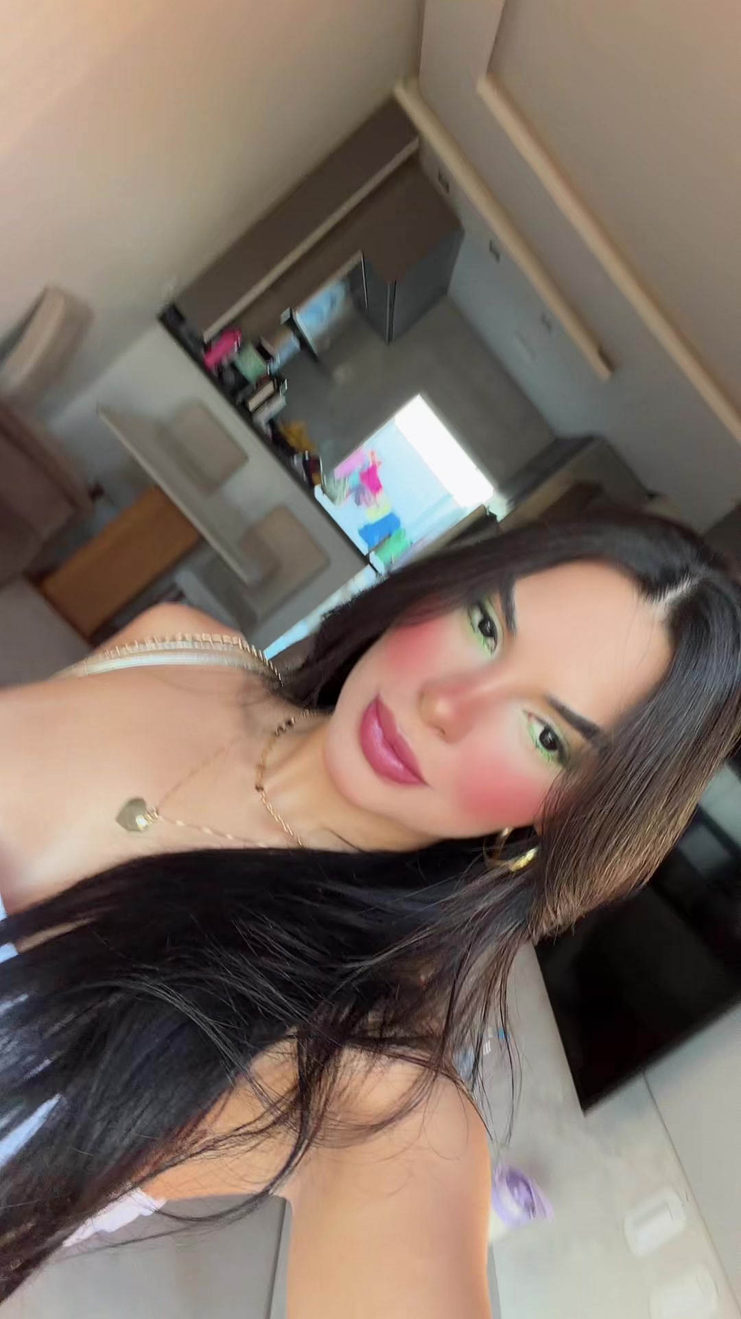 @naelypereira
