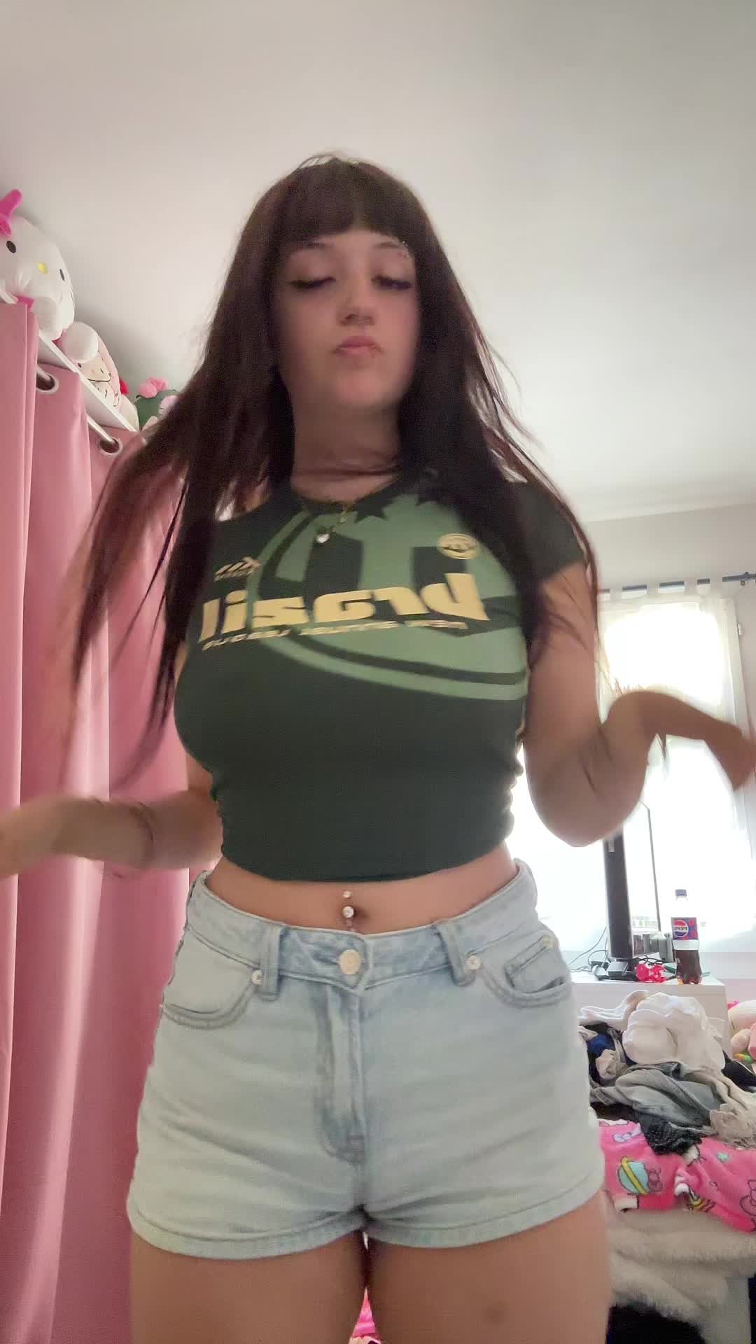 @dollishangel