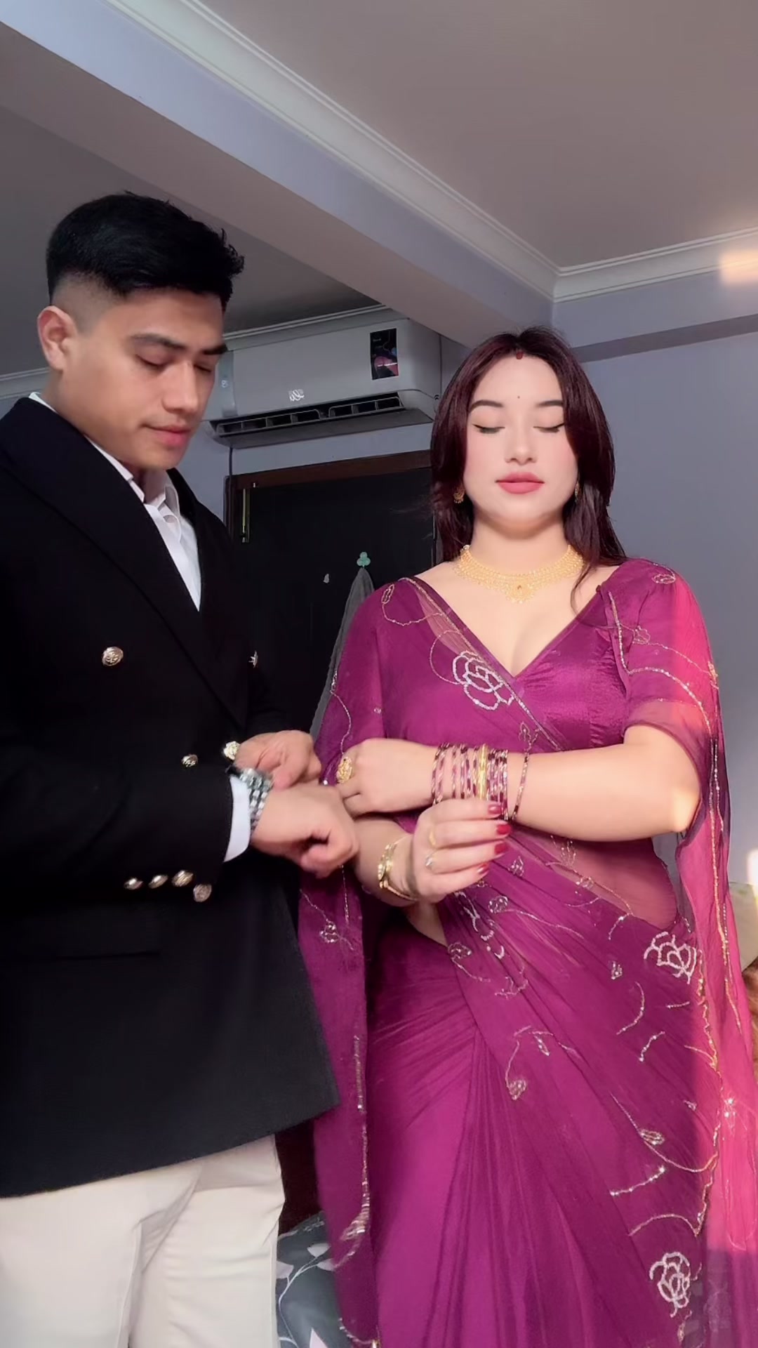 @Bindiya shrestha🐝🐘🧿
