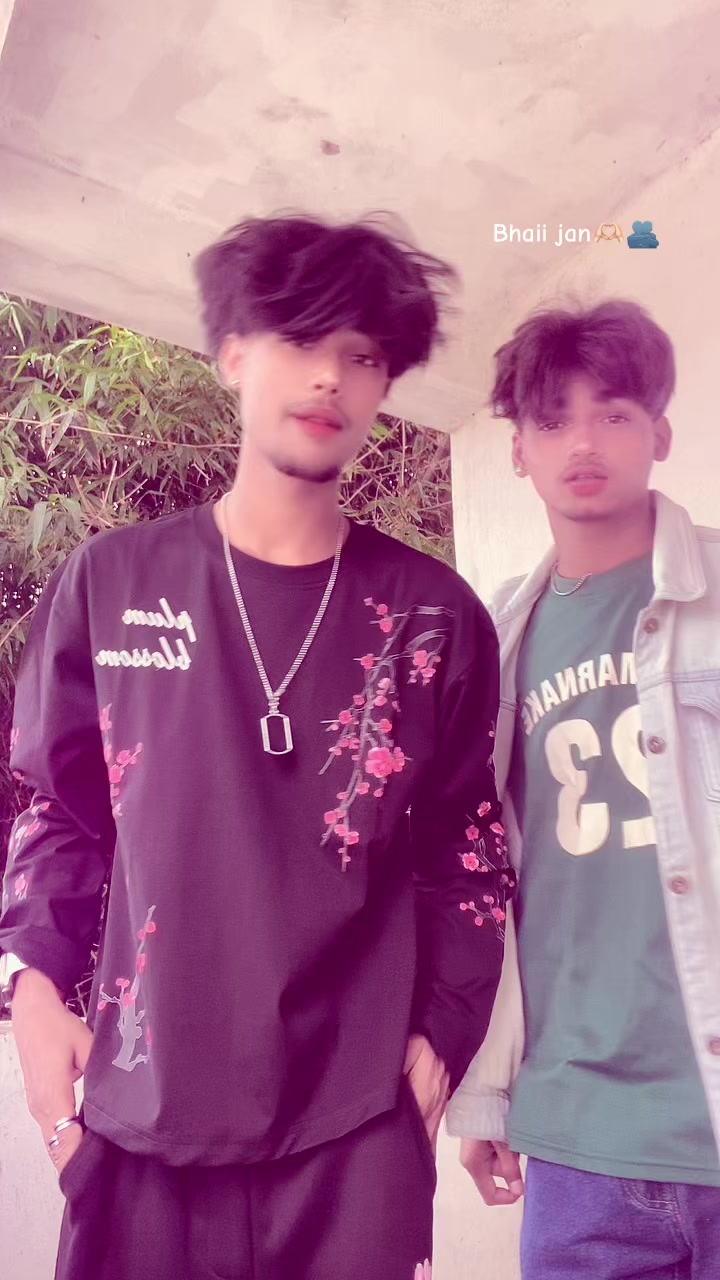 @𝐑 𝐎 𝐋 𝐄 𝐗