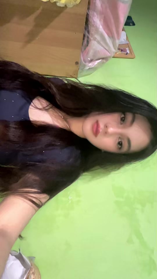 @lily